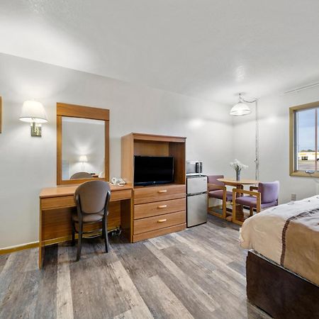 Executive Inn Cass City Ngoại thất bức ảnh