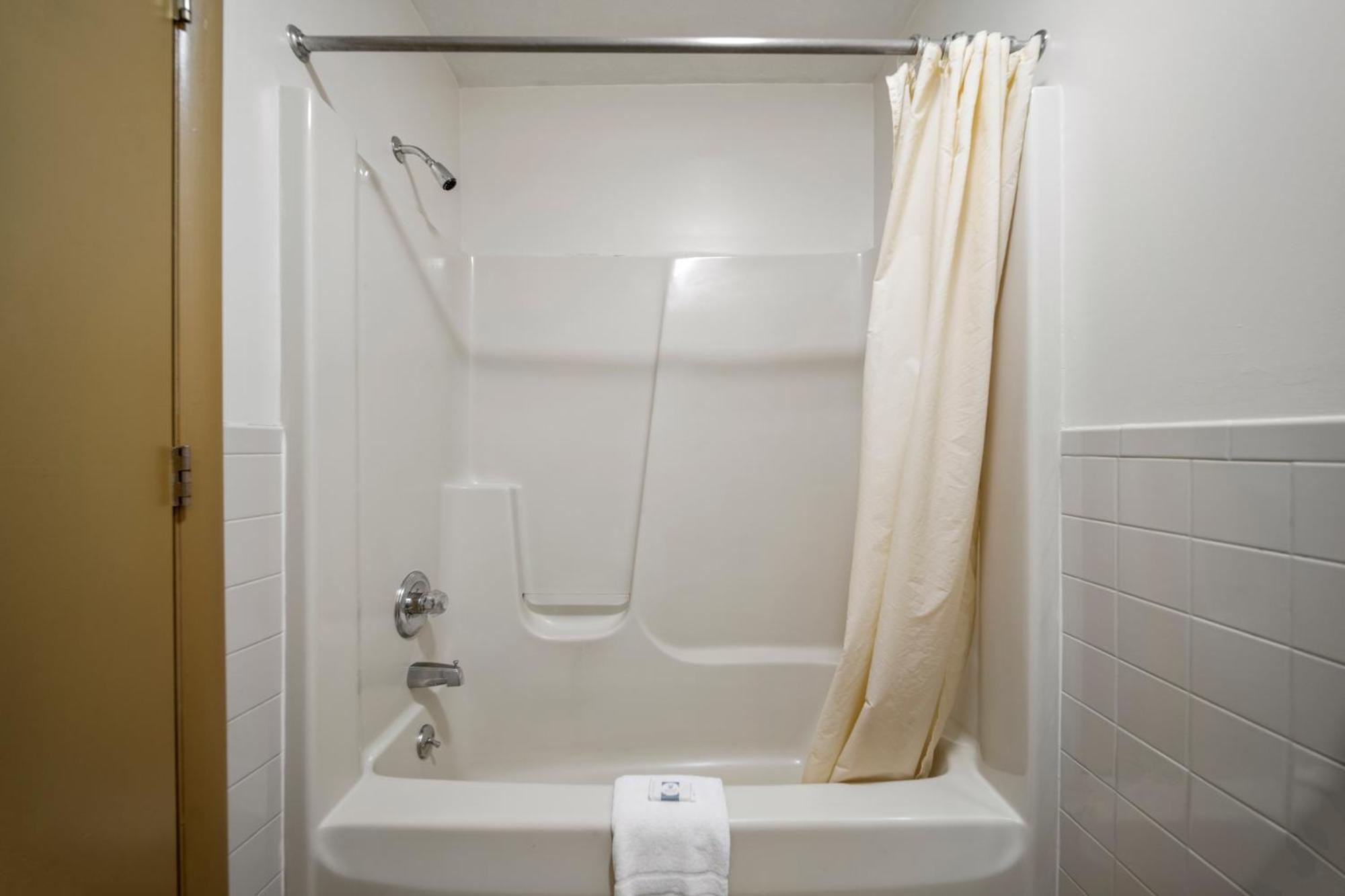 Executive Inn Cass City Ngoại thất bức ảnh