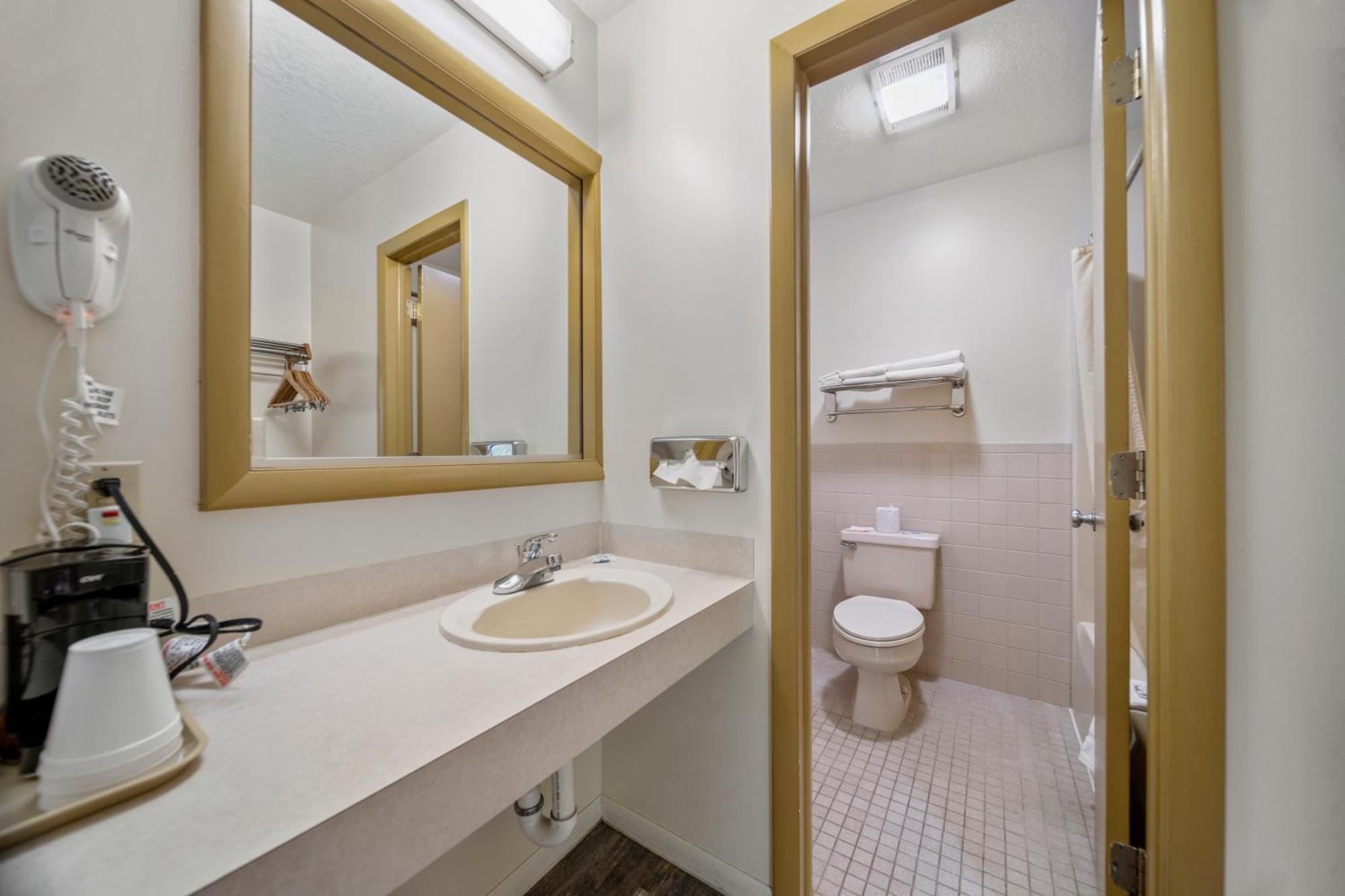 Executive Inn Cass City Phòng bức ảnh